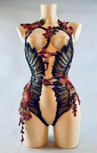 Load image into Gallery viewer, WINGS OF DESIRE - Lovebirds Lace Bodycage