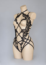 Cargar imagen en el visor de la galería, DOMINION - Black Baroque Beaded Lace Bodycage