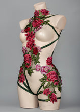 Cargar imagen en el visor de la galería, DIONYSIA - Embroidered Flower Bodycage