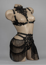 画像をギャラリービューアに読み込む, NOEMI - Black Fringed Shimmy Bra & Briefs Set