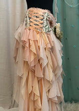 Cargar imagen en el visor de la galería, GHOST DANCE - Tulle &amp; Flower Fairy Overskirt Belt
