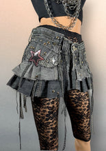 Cargar imagen en el visor de la galería, WANDERING STAR - Reworked Grey Denim Cargo Mini Skirt U.K. 8/ US 4 #012
