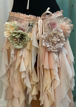 Cargar imagen en el visor de la galería, GHOST DANCE - Tulle &amp; Flower Fairy Overskirt Belt
