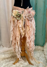 Cargar imagen en el visor de la galería, GHOST DANCE - Tulle &amp; Flower Fairy Overskirt Belt
