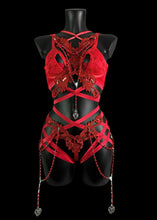 Load image into Gallery viewer, ZANZIBAR RED - Lace Set with Clip on Beads
