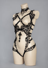 Carica l&#39;immagine nel visualizzatore di Gallery, TENEBRAE - Gothic Black Lace Bodycage
