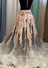 Cargar imagen en el visor de la galería, GHOST DANCE - Tulle &amp; Flower Fairy Overskirt Belt
