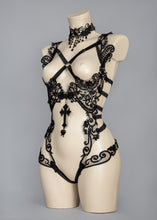 Carica l&#39;immagine nel visualizzatore di Gallery, TENEBRAE - Gothic Black Lace Bodycage
