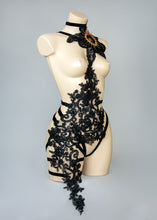 Charger l&#39;image dans la galerie, BOLEYN - Beaded Black Lace Bodycage with Crystal Heart Brooch
