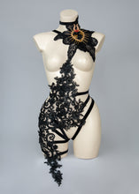 画像をギャラリービューアに読み込む, BOLEYN - Beaded Black Lace Bodycage with Crystal Heart Brooch
