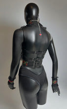 Charger l&#39;image dans la galerie, MADRUGADA - Corset Harness Top, Collar &amp; Cuffs Set.
