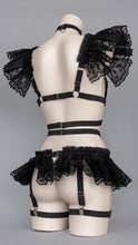 Cargar imagen en el visor de la galería, *RTS EX IDOLO SET - UK 4-8/US 0-4 Black Frill Bralette &amp; Garter Skirt Set
