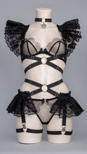 Cargar imagen en el visor de la galería, *RTS EX IDOLO SET - UK 4-8/US 0-4 Black Frill Bralette &amp; Garter Skirt Set
