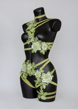 Cargar imagen en el visor de la galería, SUGAR MINT - Sequin &amp; Bead Lace Cage Bralette
