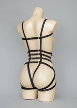 Load image into Gallery viewer, SALEM - Gothic Black Sequin Bodycage &amp; Tulle Bolero Set
