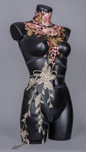 Charger l&#39;image dans la galerie, BYZANTIUM - Luxe Gold Leaf Bodycage
