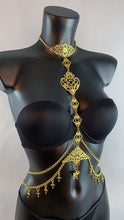 画像をギャラリービューアに読み込む, SUMERIA - Gold Filigree Chain Charm Harness
