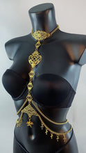 Cargar imagen en el visor de la galería, SUMERIA - Gold Filigree Chain Charm Harness
